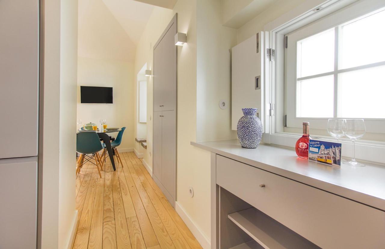 Design Apartment In Typical Alfama Lisbona Esterno foto